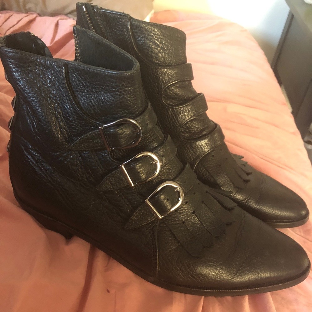 Modern Vice Classic Black Jett ankle boots